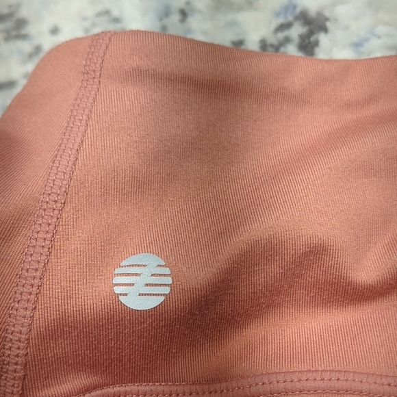 Peach High-Waisted Leggings - Picture 4 of 6